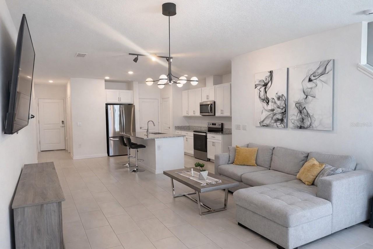 1536 Mirabella Cir #1536 - Photo 4 of 18