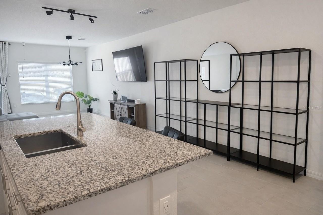 1536 Mirabella Cir #1536 - Photo 5 of 18