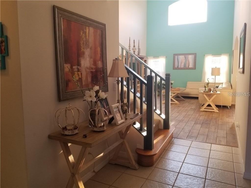 1153 Solana Cir - Photo 4 of 36