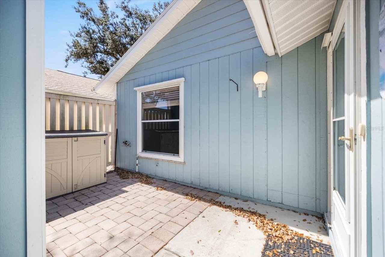 856 Chatham Dr #856 - Photo 3 of 43