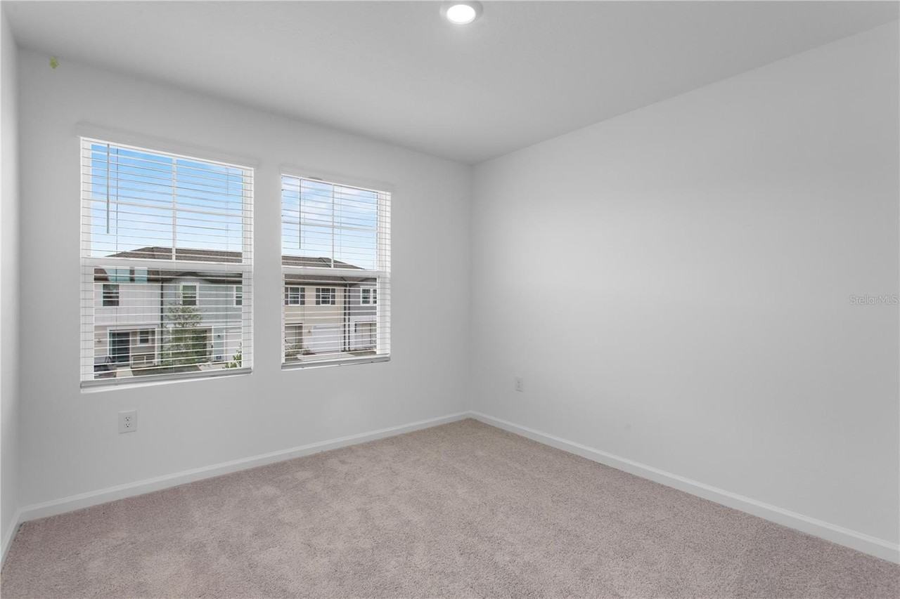 5938 Piney Shrub Pl - Photo 5 of 12