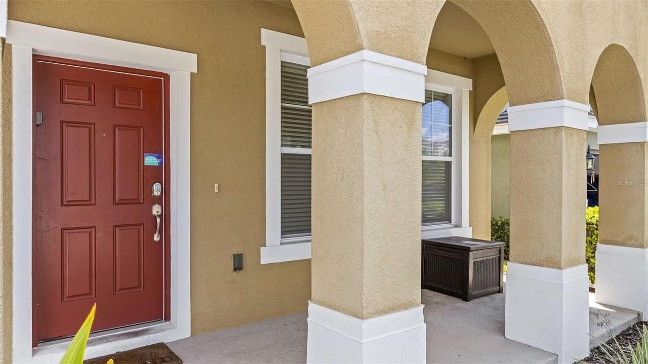 5266 Wildwood Way - Photo 3 of 19