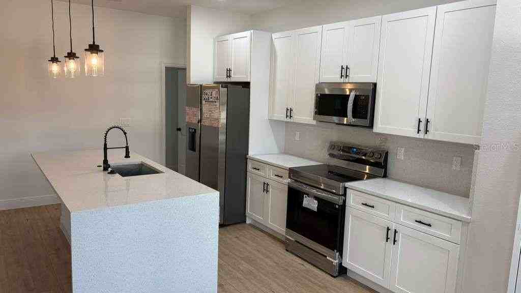 2380 W Gardenia Dr - Photo 5 of 23