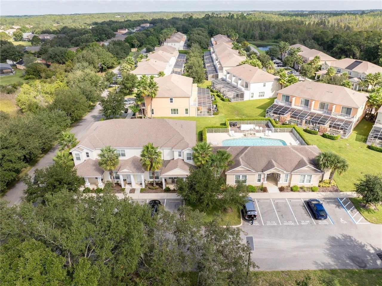 1615 Retreat Cir - Photo 7 of 50