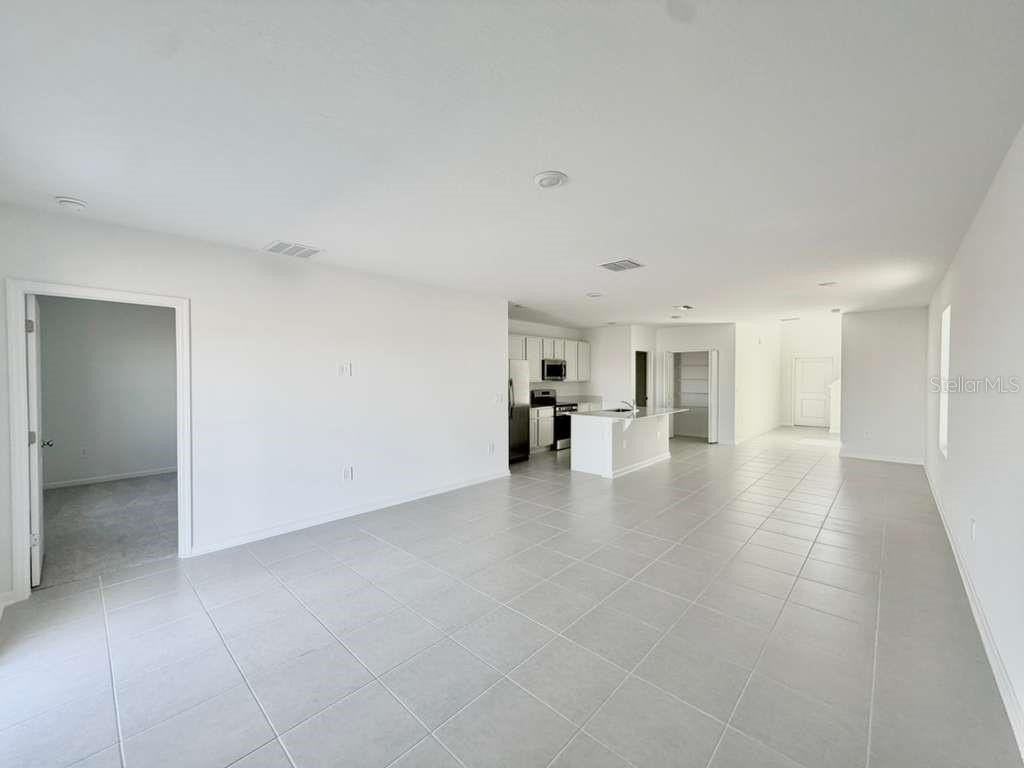 2764 LOOKOUT RIDGE ROAD - Photo 4 of 21