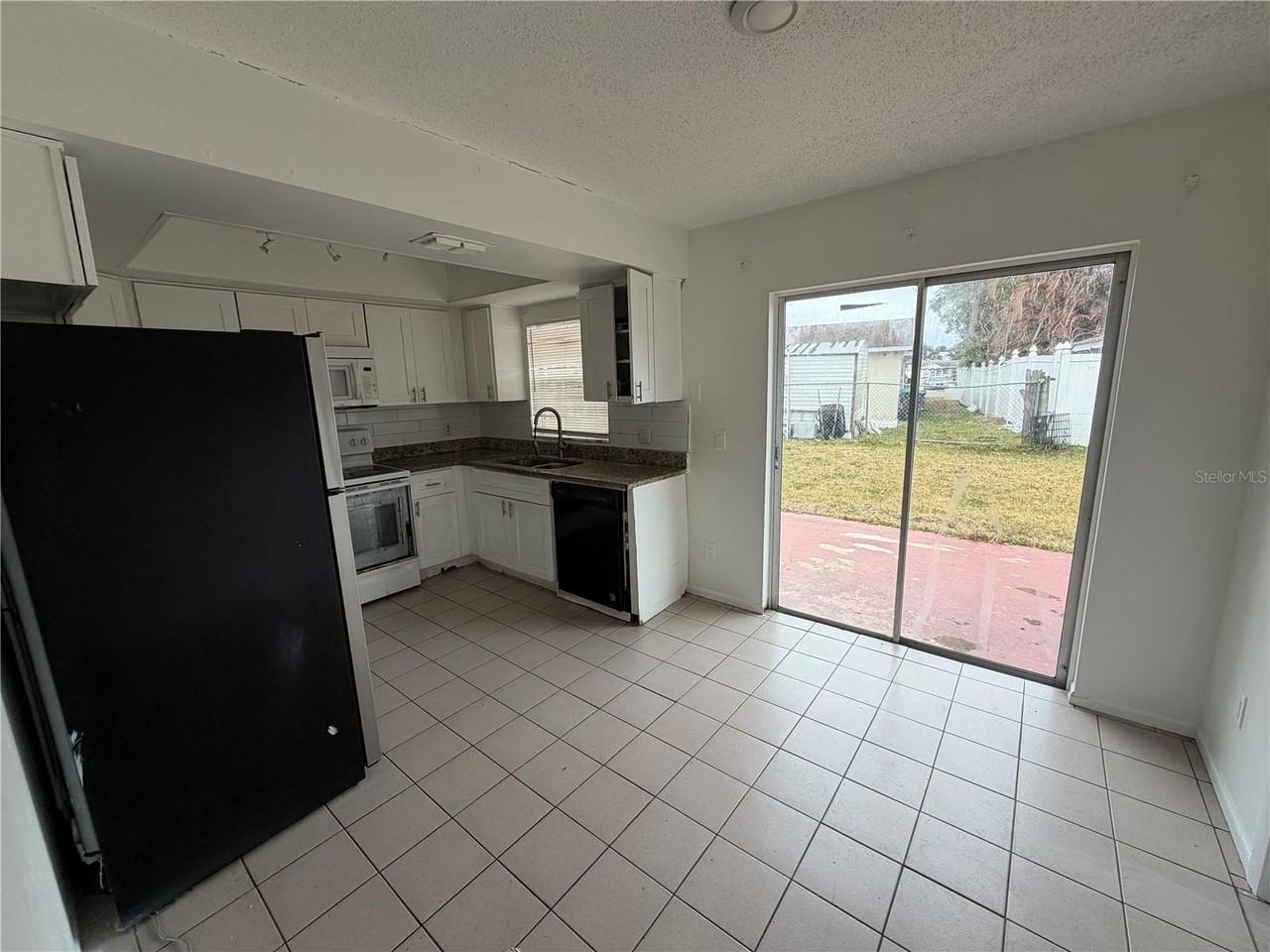 5320 Snowflake Ct - Photo 3 of 6