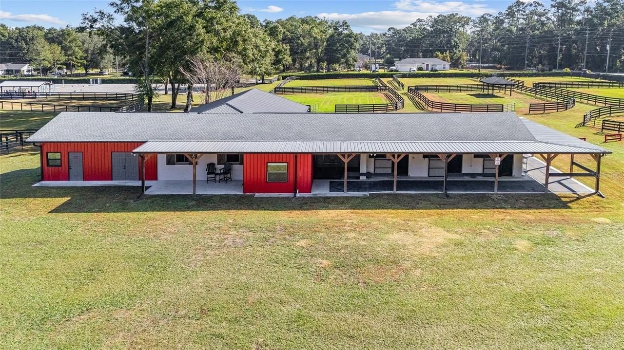 2 Count Fleet Dr - Photo 4 of 35