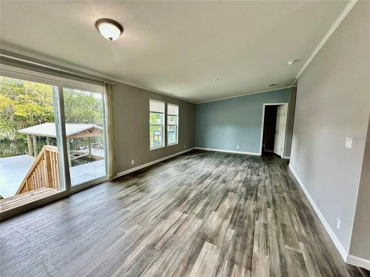 55744 Holiday Cir - Photo 6 of 17