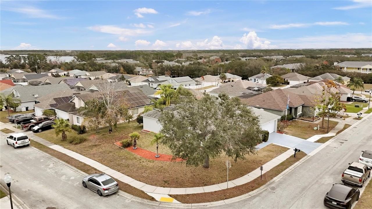 102 Hillcrest Rd - Photo 5 of 39