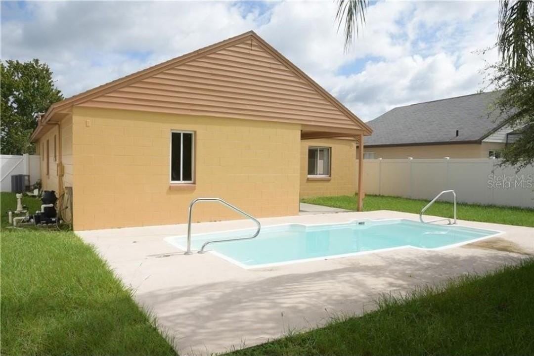 4855 Kingston Cir - Photo 4 of 8