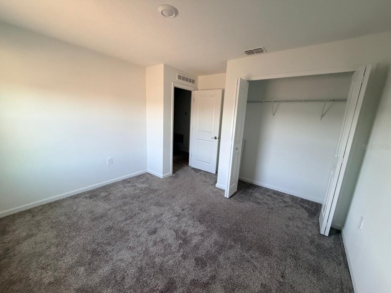 1661 Cross Prairie Pkwy - Photo 7 of 10