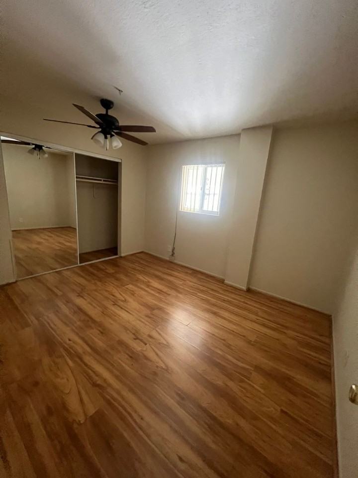 3137 W. 139th St. - Photo 7 of 32