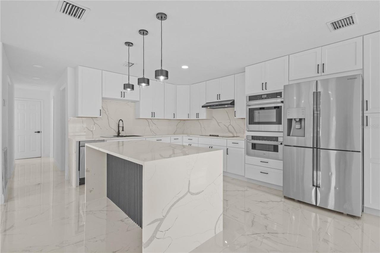 6001 Tampa Shores Blvd - Photo 5 of 25