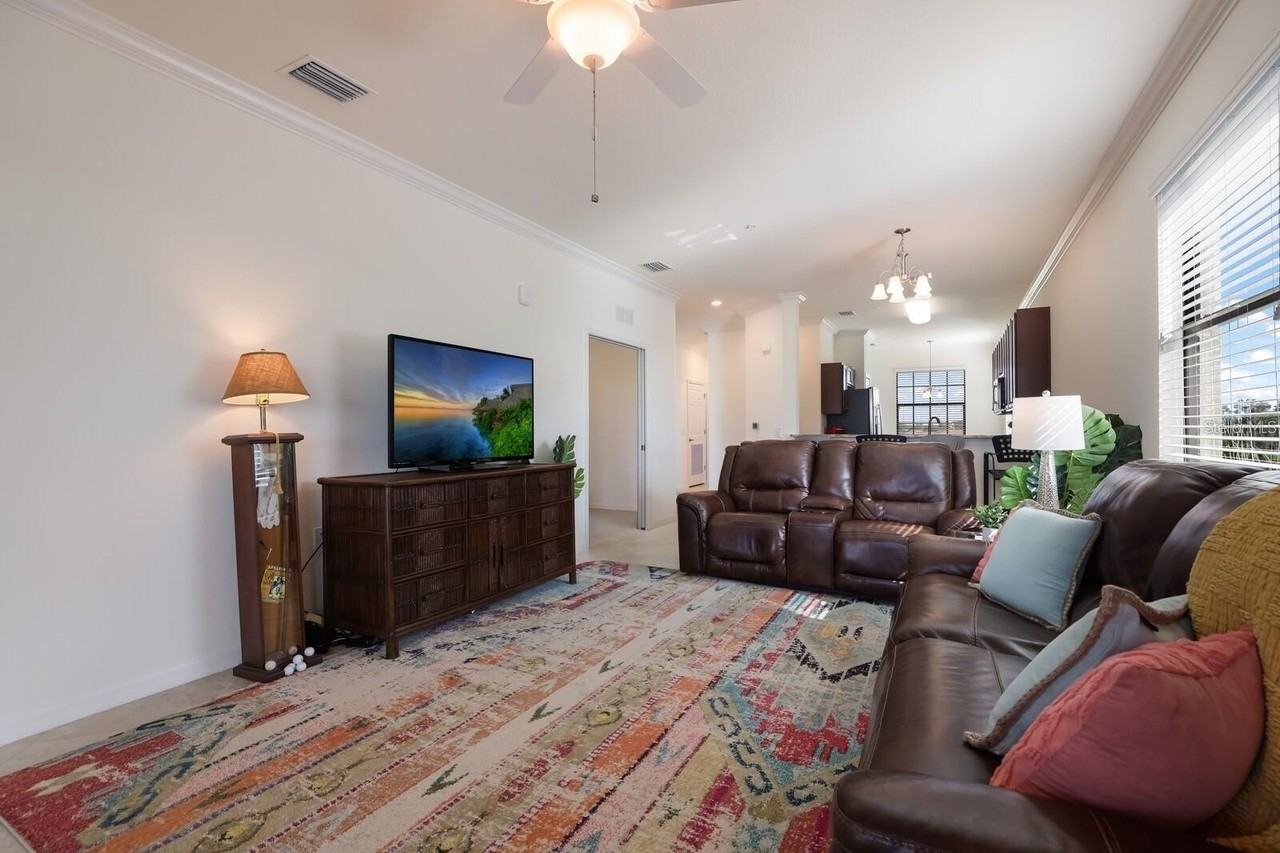 16706 Vardon Ter #301 - Photo 6 of 31