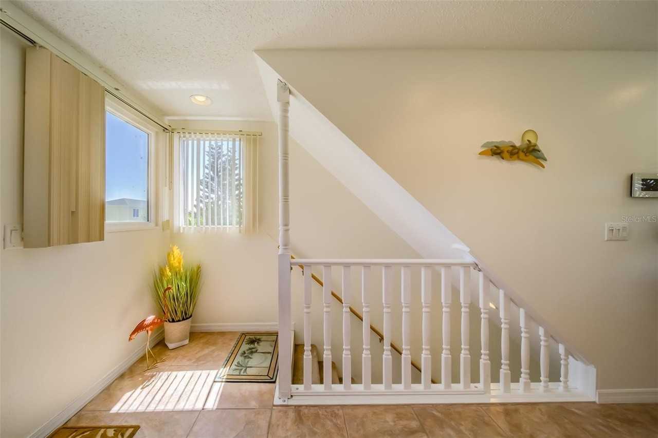 18111 1st St E - Photo 5 of 50