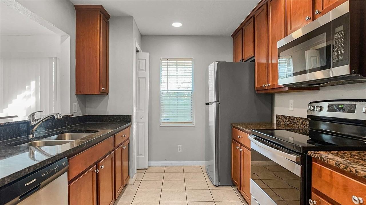 9402 Charlesberg Dr - Photo 2 of 19