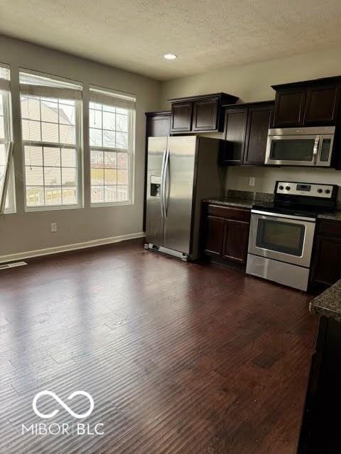 12687 White Chapel Cir - Photo 7 of 19