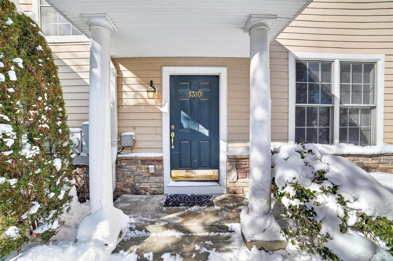 1310 Half Moon Bay Dr - Photo 3 of 29