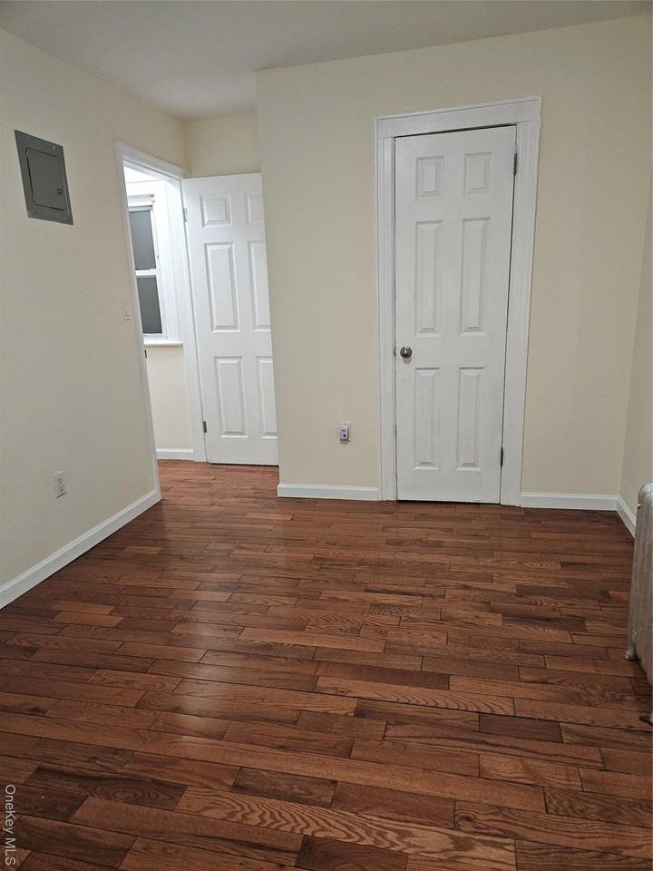 11649 147th St - Photo 4 of 15