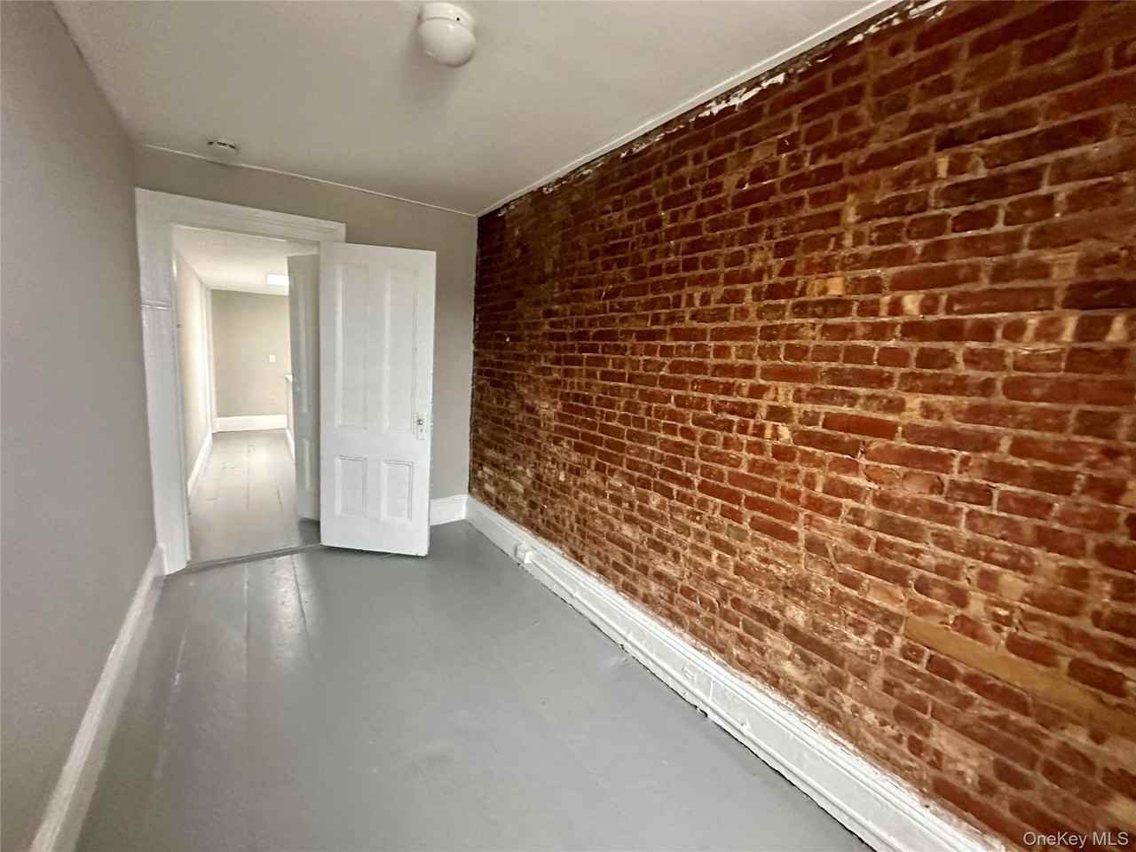 118 Main St Apt 4 - Photo 5 of 29