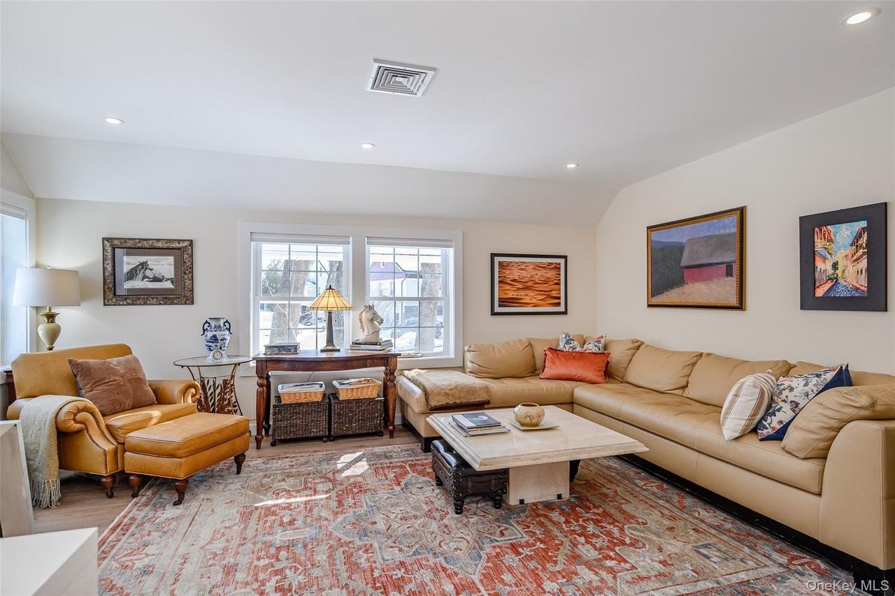 5E Spring St Apt 5e - Photo 6 of 16