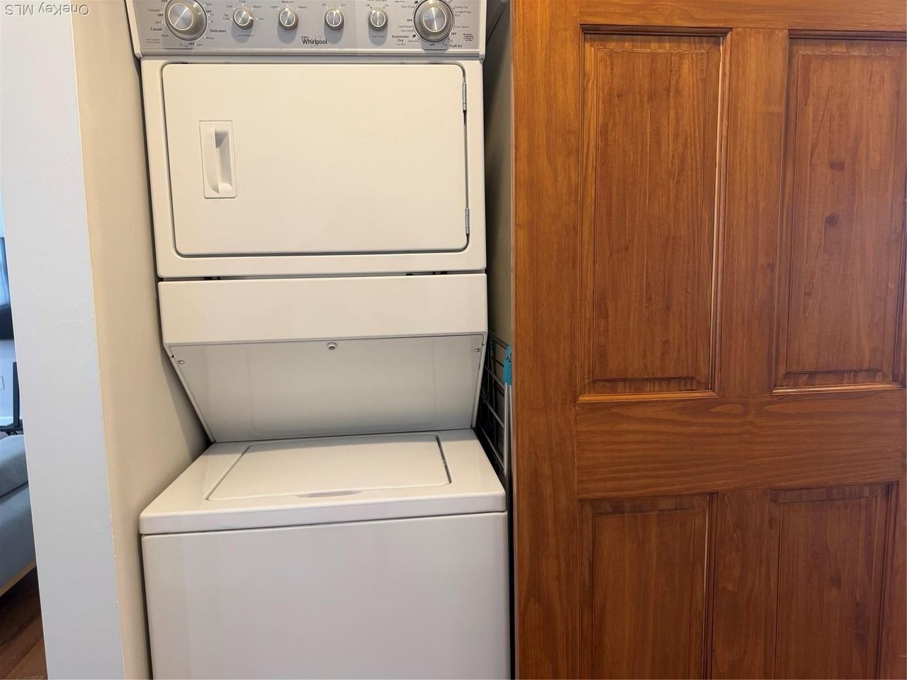 38 B Manorhaven Boulevard unit: 38 - Photo 6 of 6