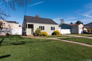 featured image of 22 Carman Blvd