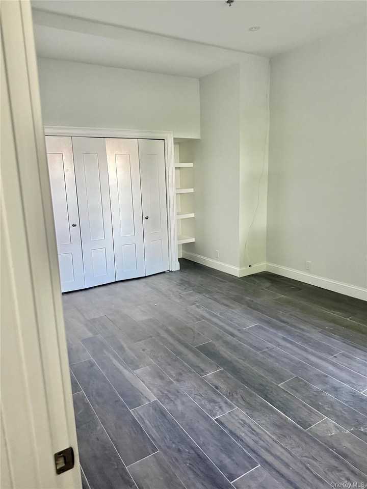 108 Hempstead Tpke - Photo 5 of 9