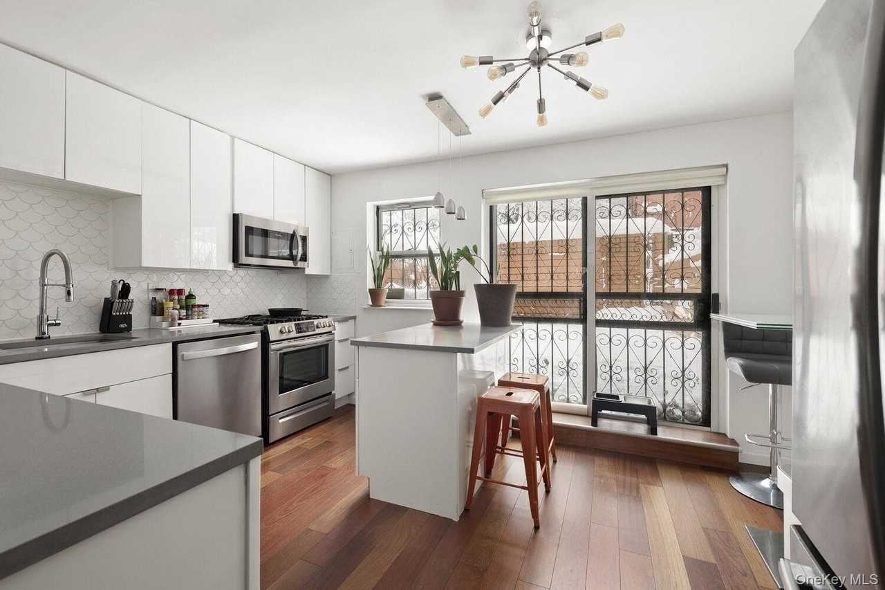 2549 Frederick Douglass Blvd Apt A - Photo 2 of 8