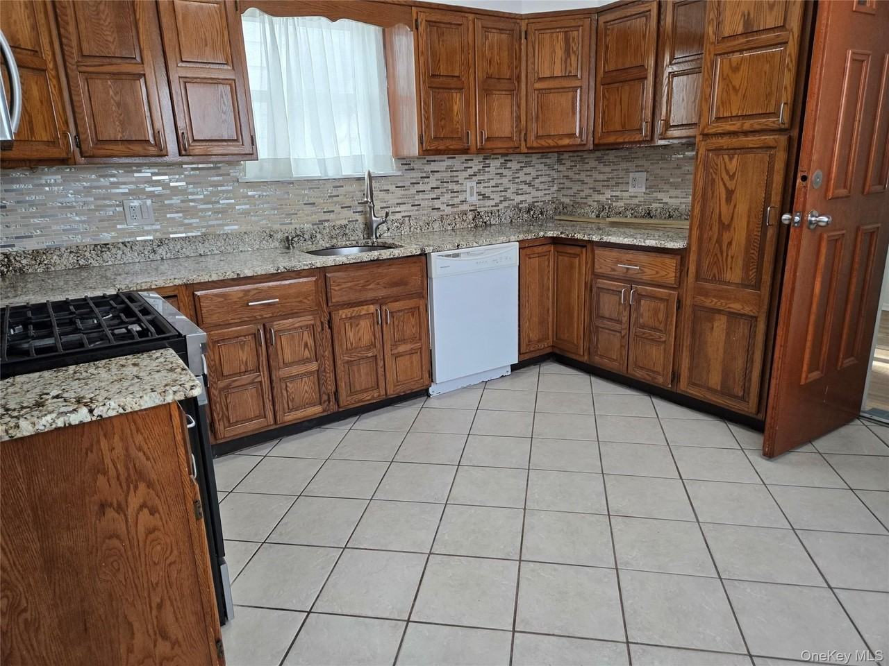 8066 88th Rd 1st Fl - Photo 3 of 6