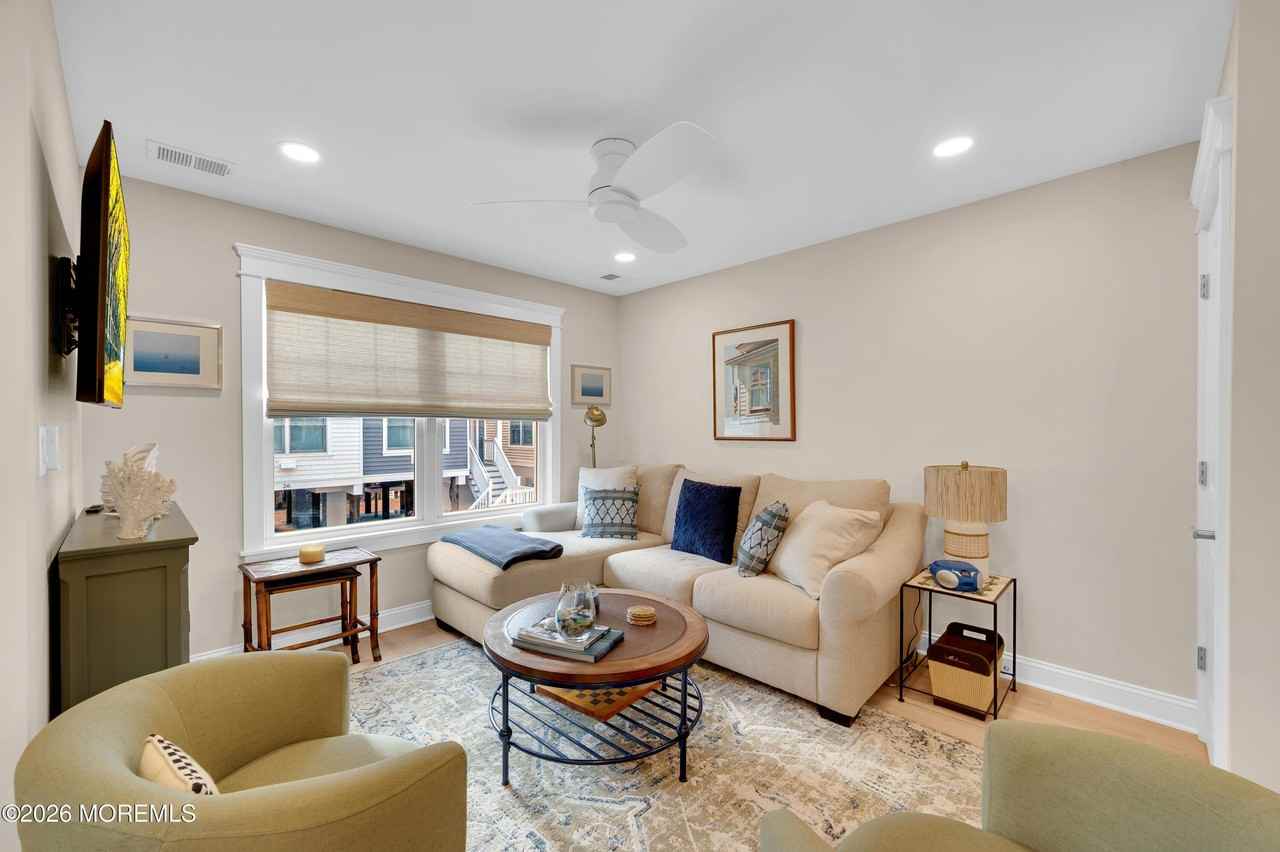 27 Shell Rd Unit 143 - Photo 5 of 23