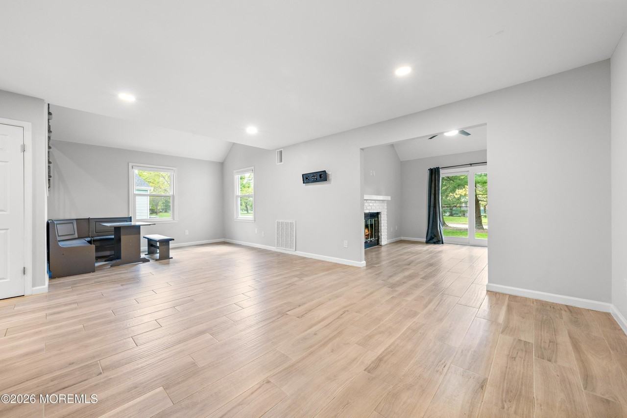 15 Twain Ct - Photo 6 of 41