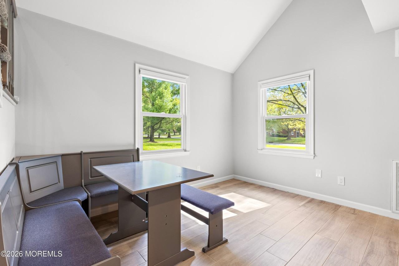 15 Twain Ct - Photo 7 of 41