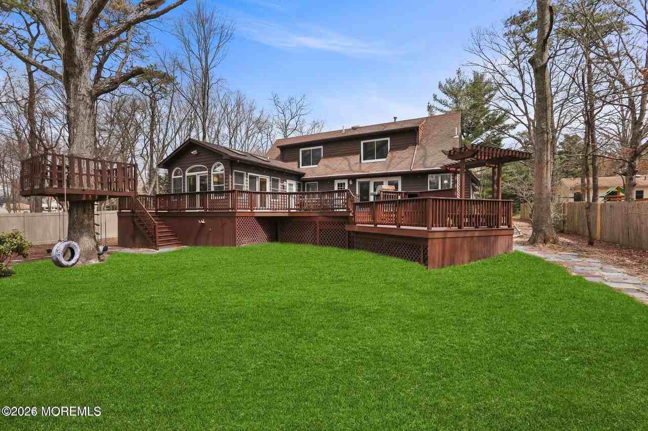 1244 Whitesville Rd - Photo 2 of 50