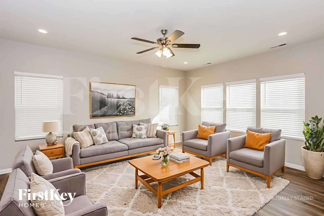 144 Fairfield Dr - Photo 5 of 19