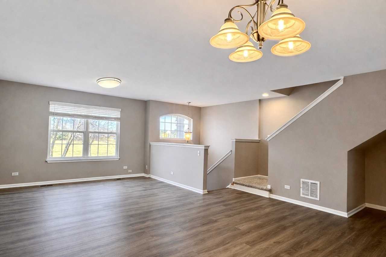 14527 Patriot Square Dr E - Photo 3 of 23