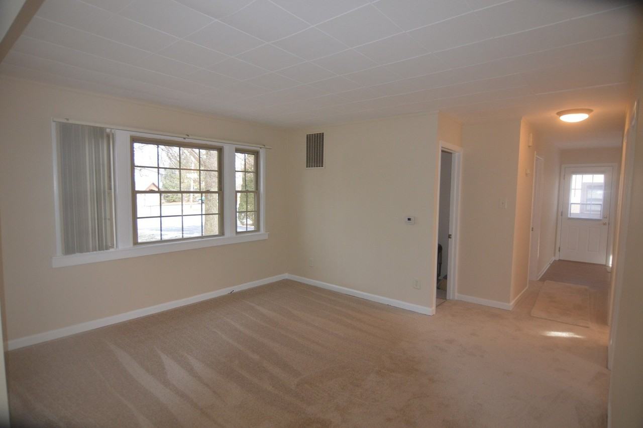 28601 N Washington Ave - Photo 5 of 14