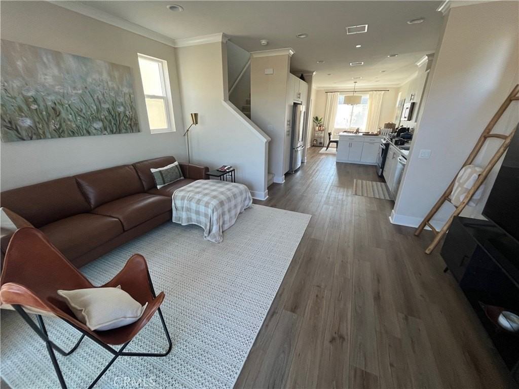 2241 Horseback Rd - Photo 6 of 19