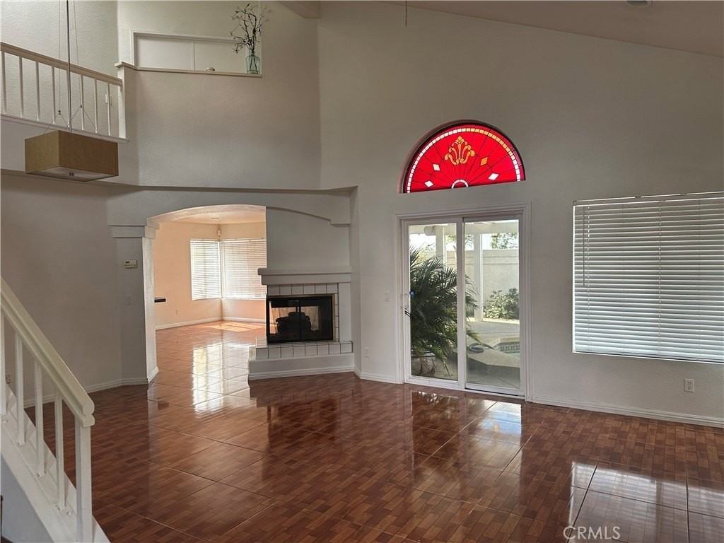 10316 Beryl Ave - Photo 3 of 23