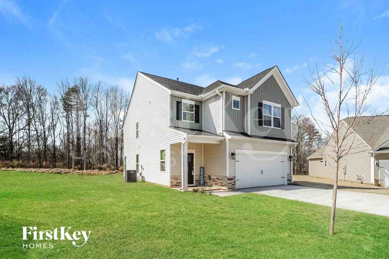 1207 Mission Hill Ln - Photo 2 of 16