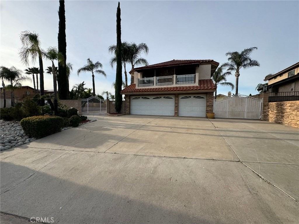 30431 Sparkle Dr - Photo 2 of 35