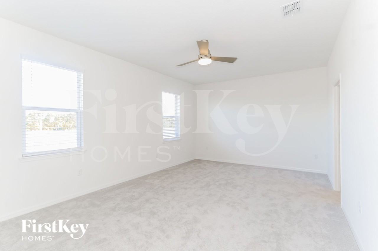 544 Crown Rose Dr - Photo 7 of 15