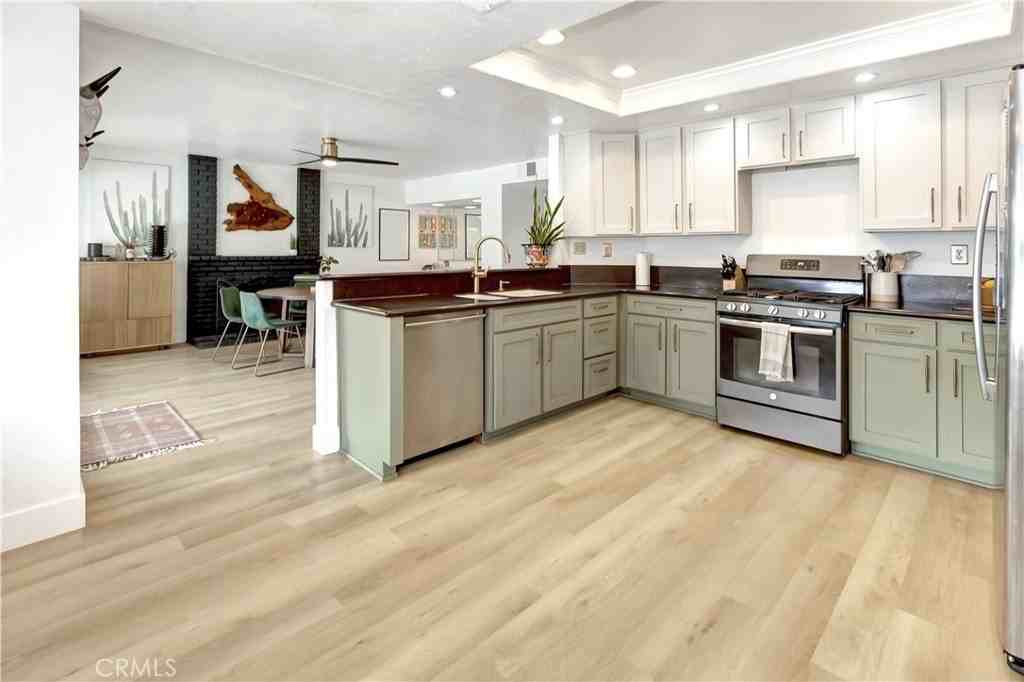 22041 Windtree Ave - Photo 6 of 28