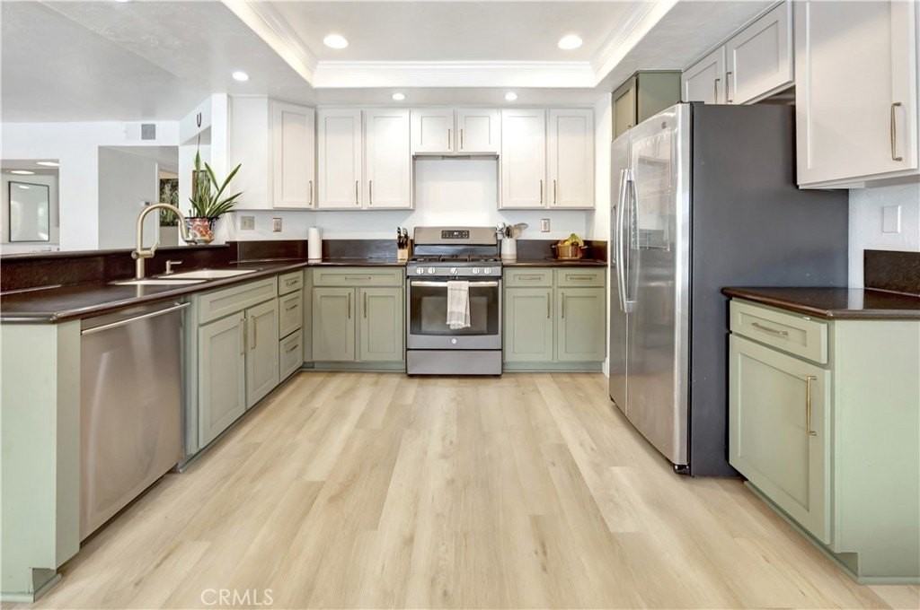 22041 Windtree Ave - Photo 7 of 28