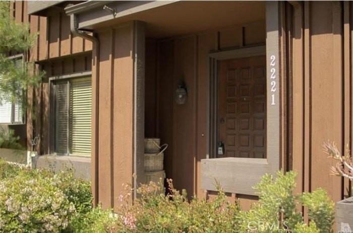 2221 Mount Shasta Dr - Photo 5 of 8