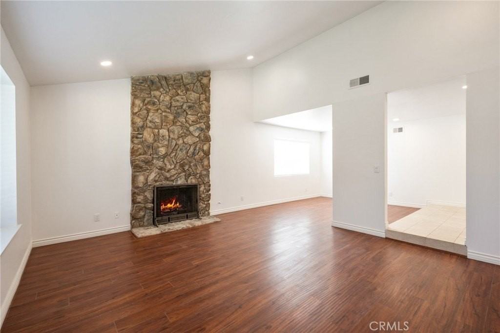 29211 Indian Valley Rd - Photo 4 of 24