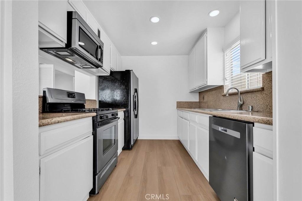 722 5th St - Photo 6 of 28