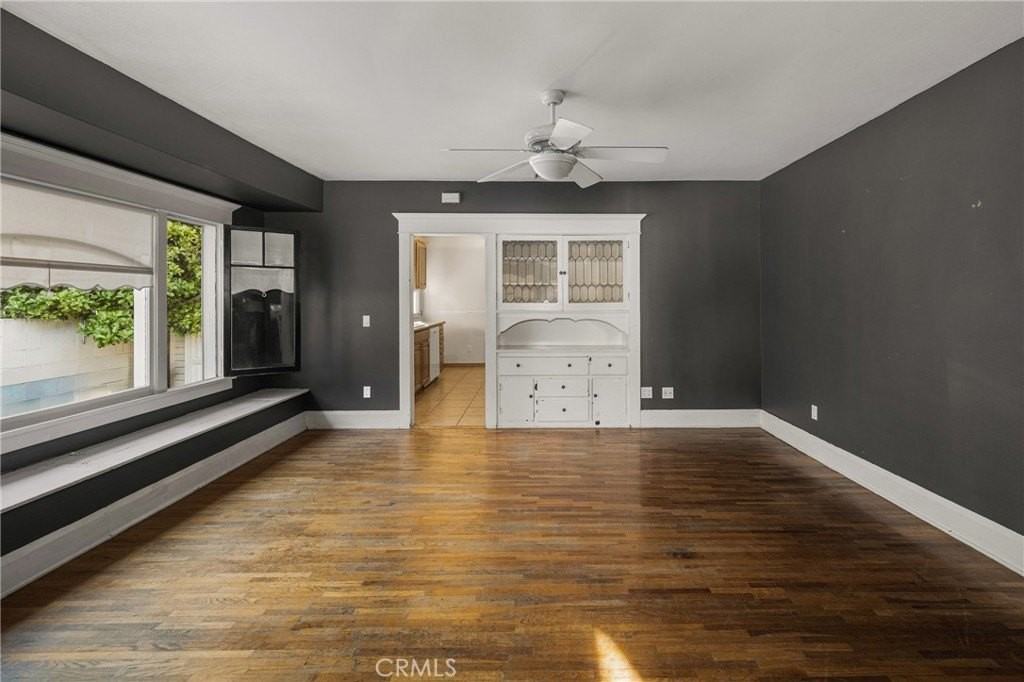 412 S Orange St - Photo 6 of 16