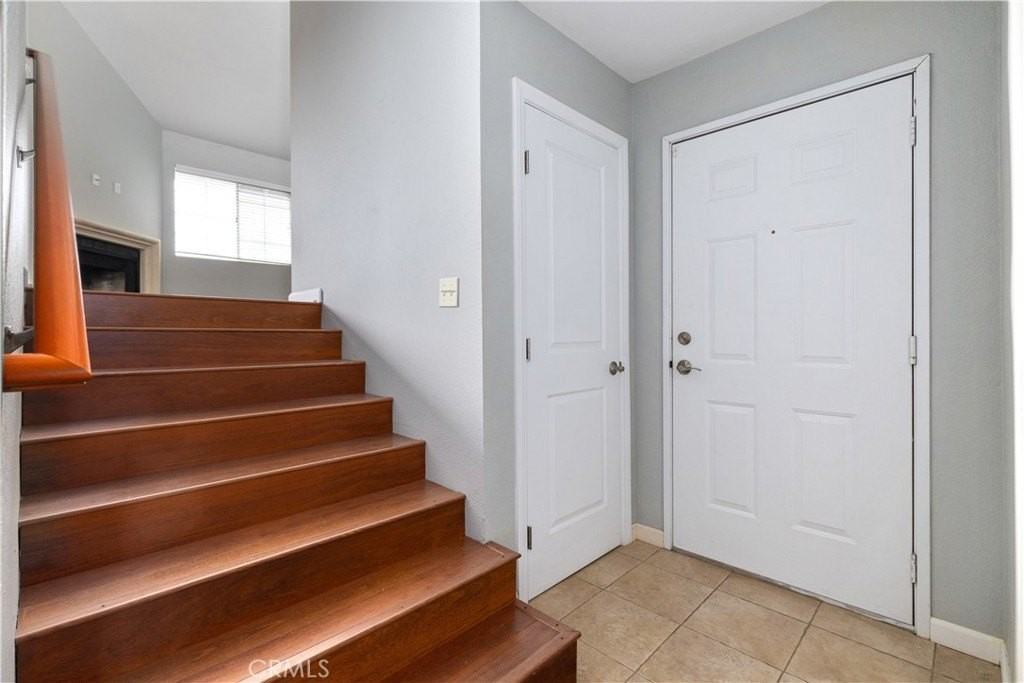 1023 Southwood Dr #B - Photo 5 of 45