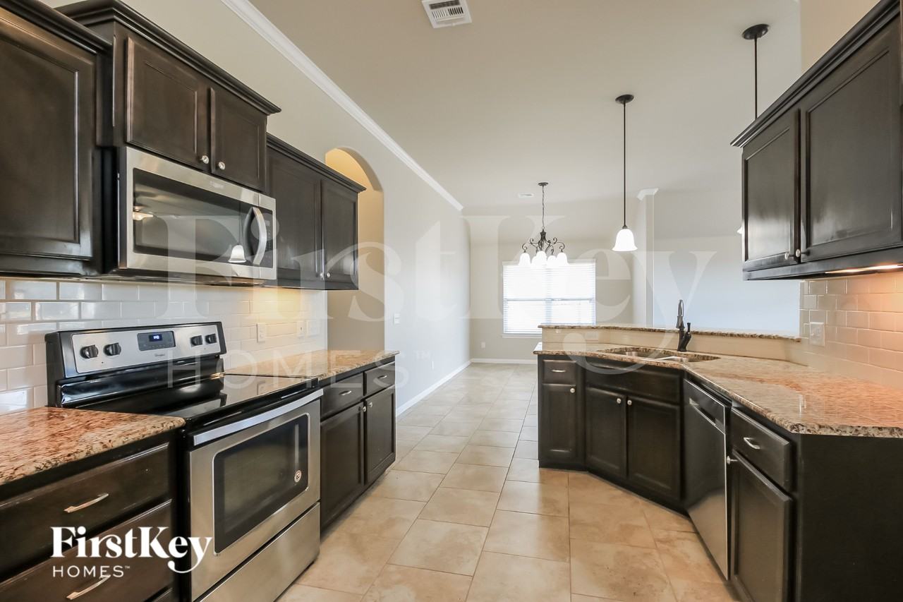 4225 Nw 155th St - Photo 5 of 15